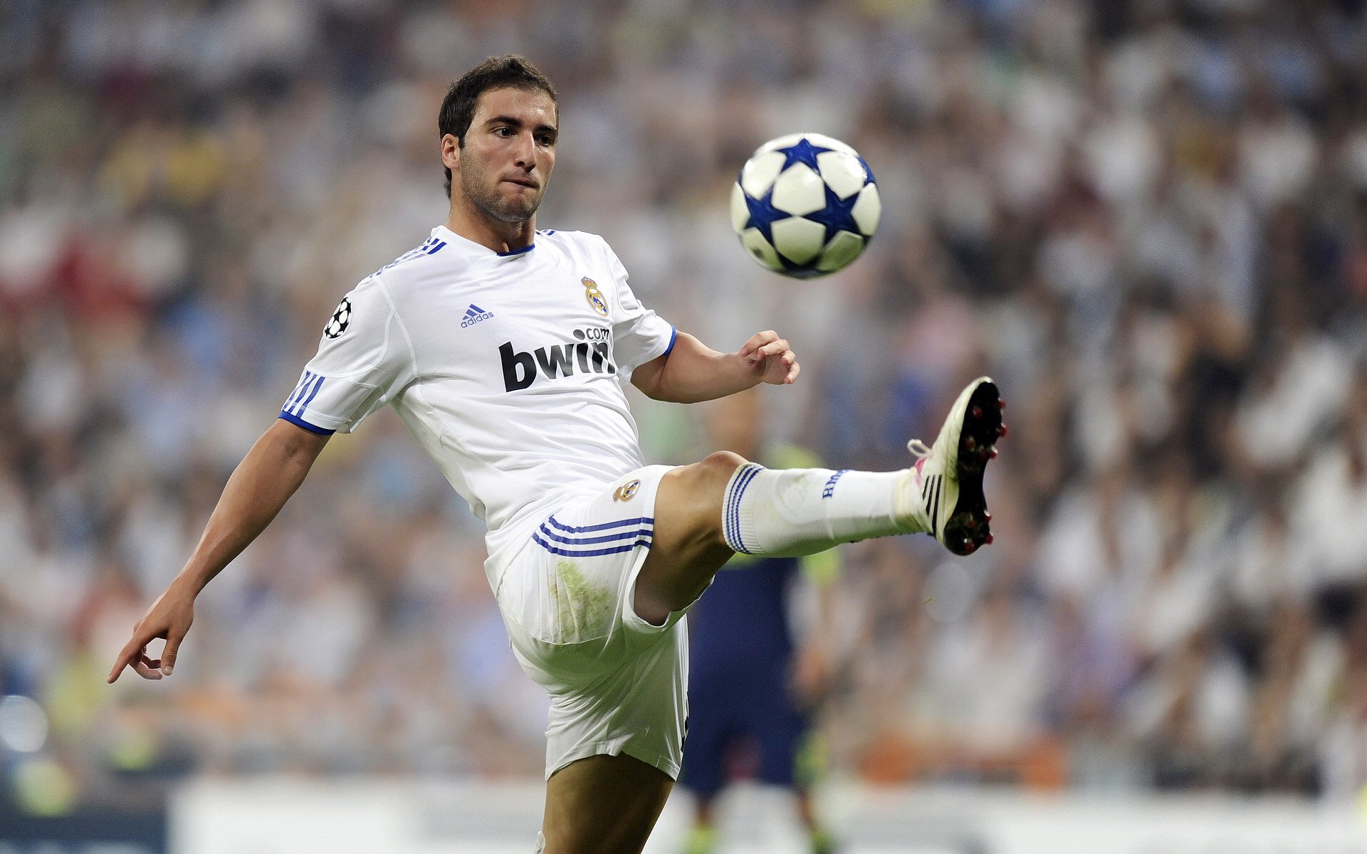 电竞选手收入排行榜：谁是电竞吸金王？，电竞选手真实收入